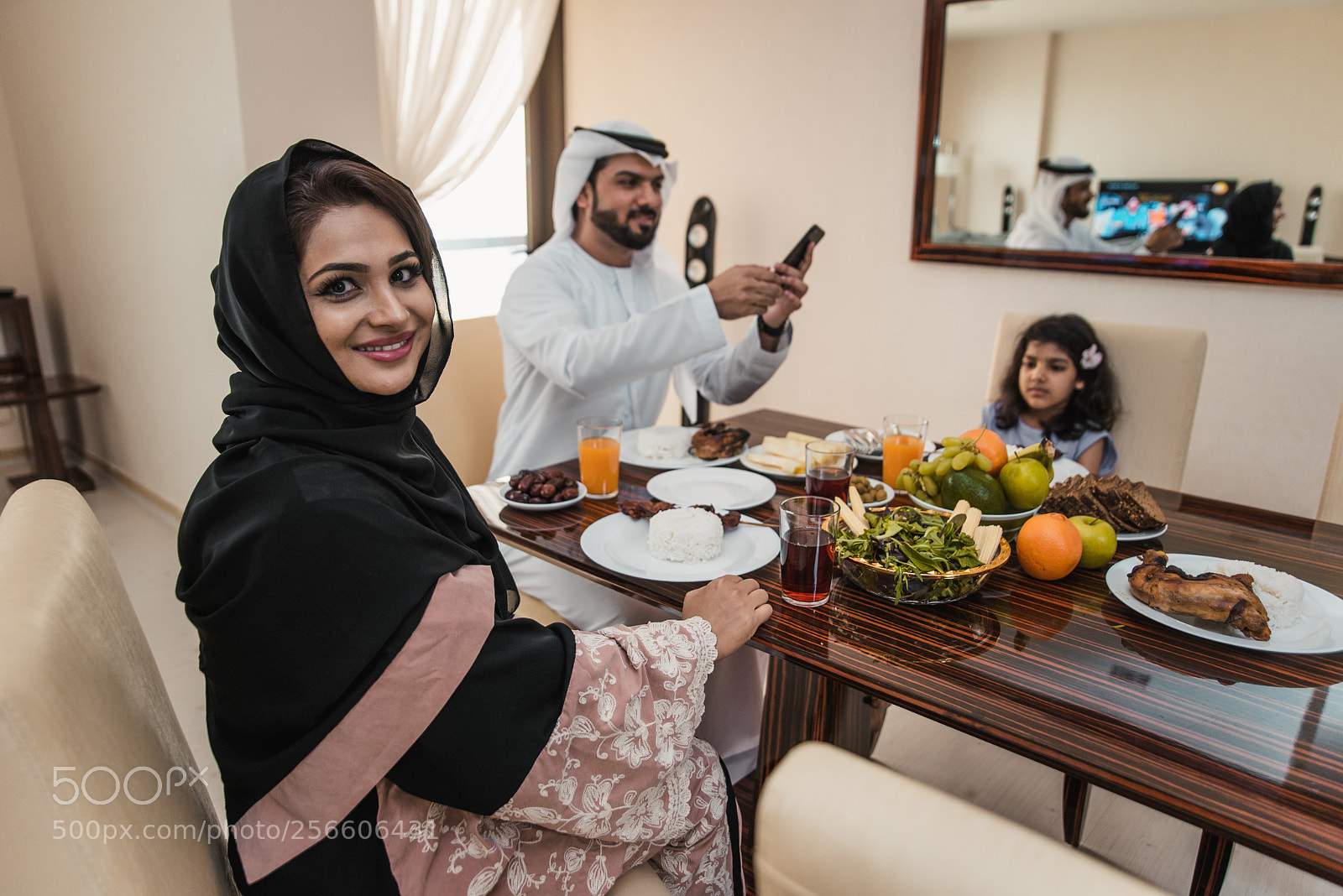 Nikon D610 sample photo. Arabic happy family lifestyle photography