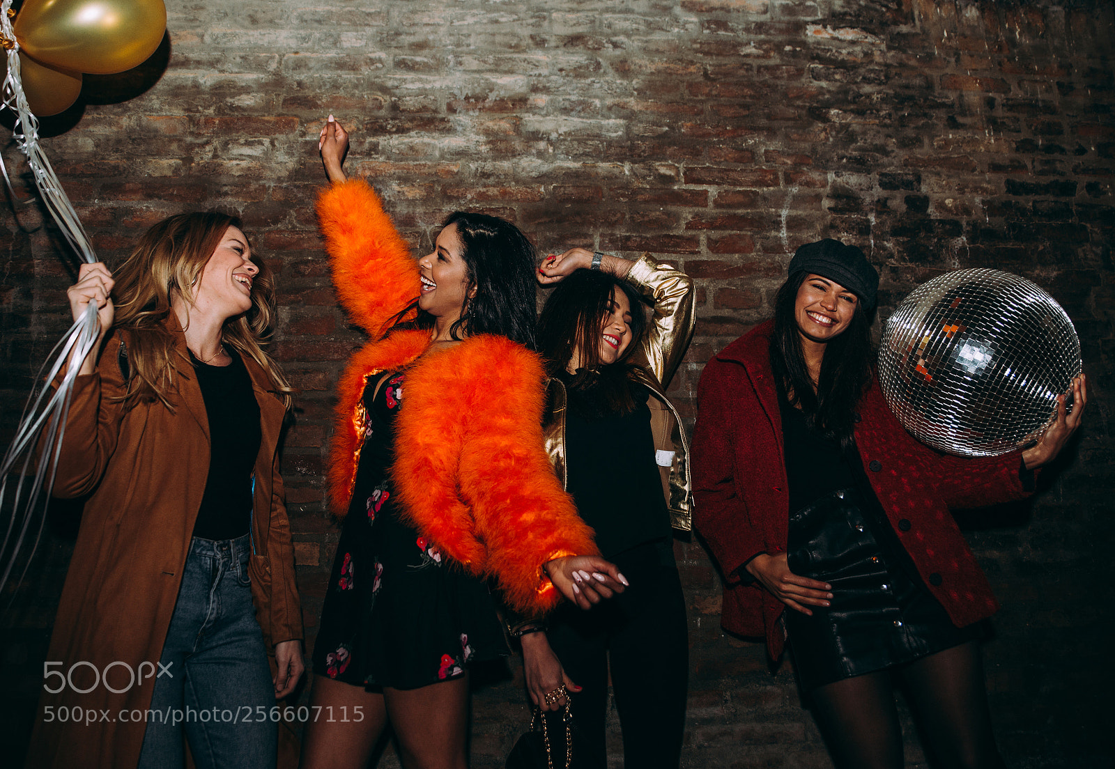 Nikon D610 sample photo. Group of girls celebrating photography