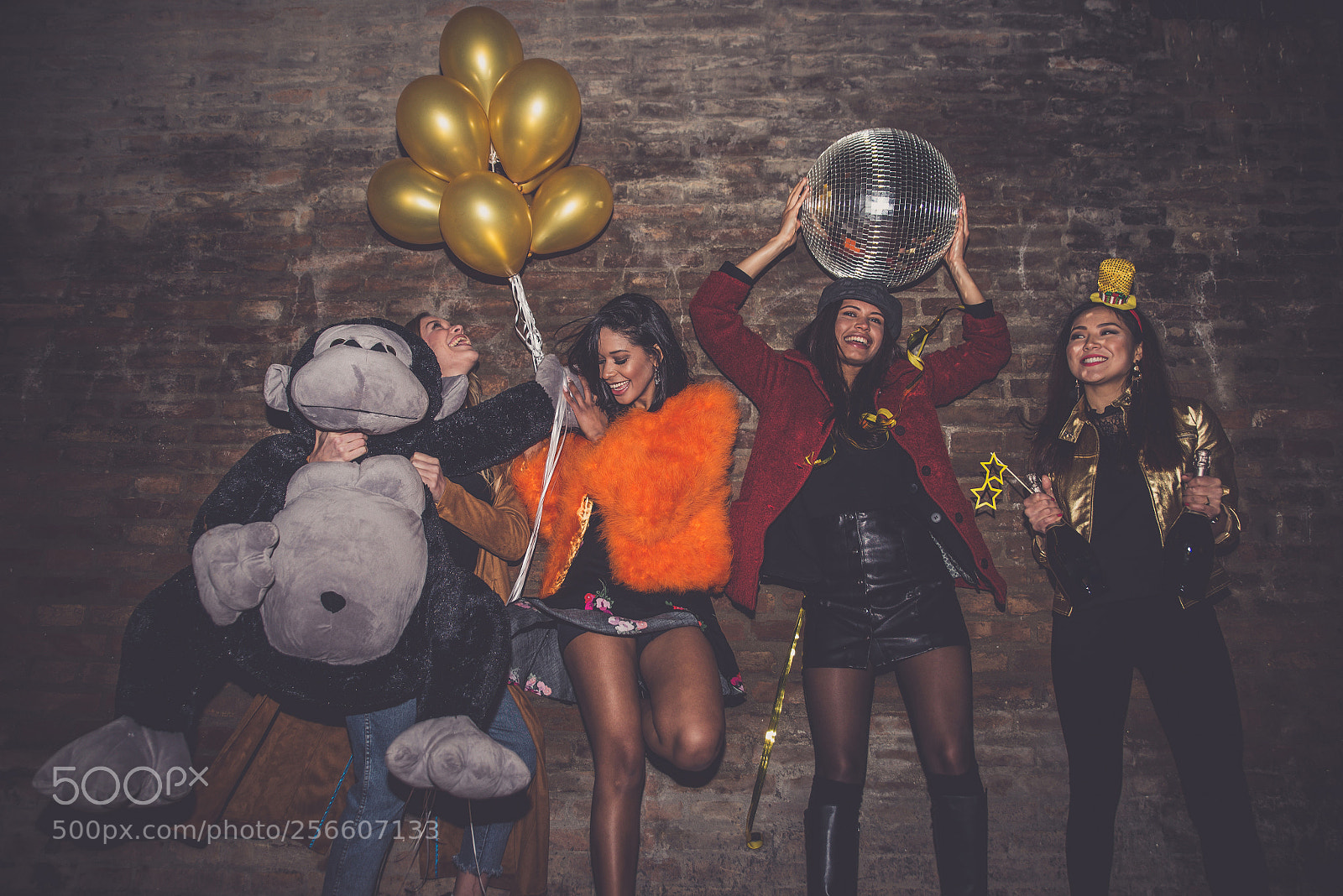 Nikon D610 sample photo. Group of girls celebrating photography