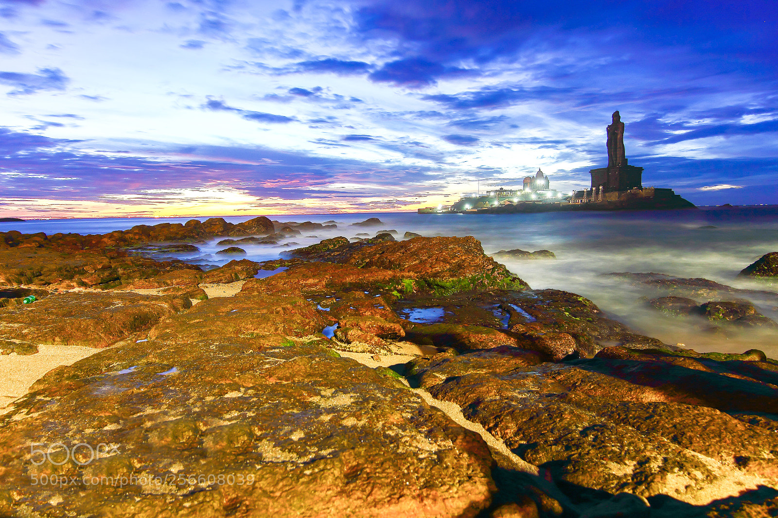 Canon EOS 550D (EOS Rebel T2i / EOS Kiss X4) sample photo. Sunrise at kanyakumari photography