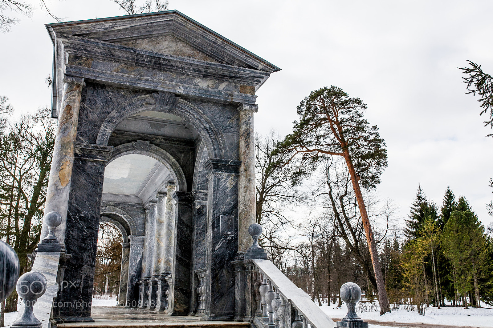 Canon EOS 5D Mark II sample photo. Old gate photography