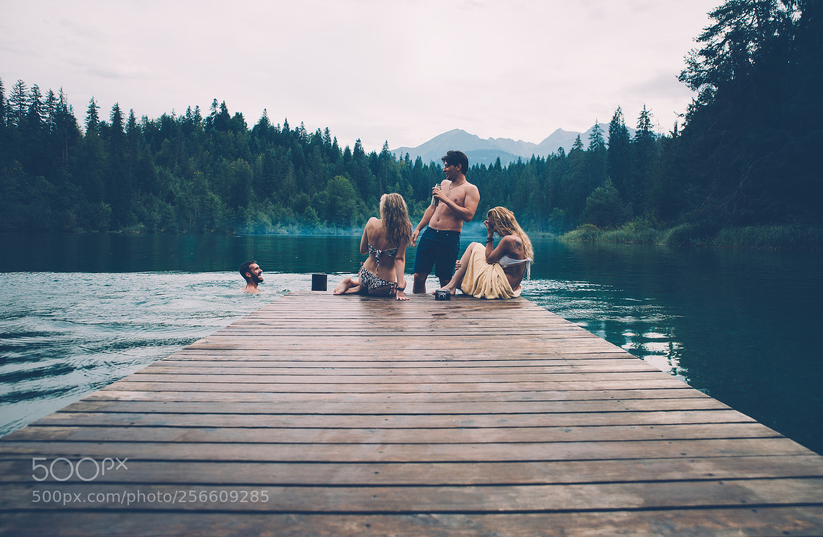 Nikon D610 sample photo. Group of friends having photography
