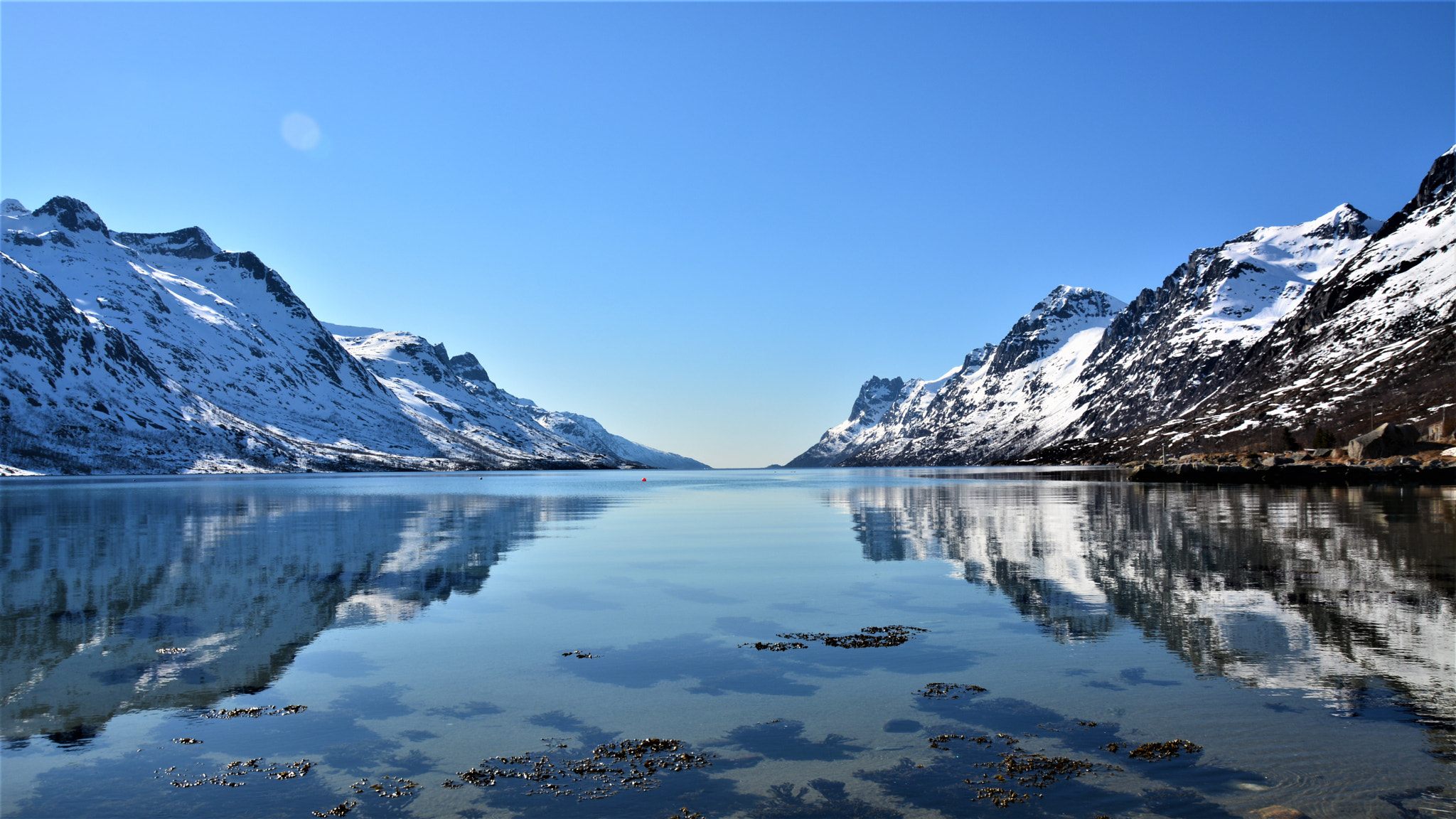 Nikon D5200 + Sigma 18-250mm F3.5-6.3 DC Macro OS HSM sample photo. Hidden fjordscape photography