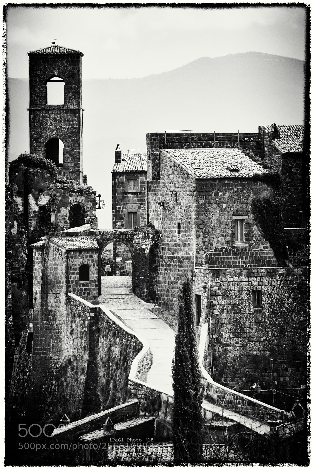Nikon D750 sample photo. Ingresso al borgo fantasma photography