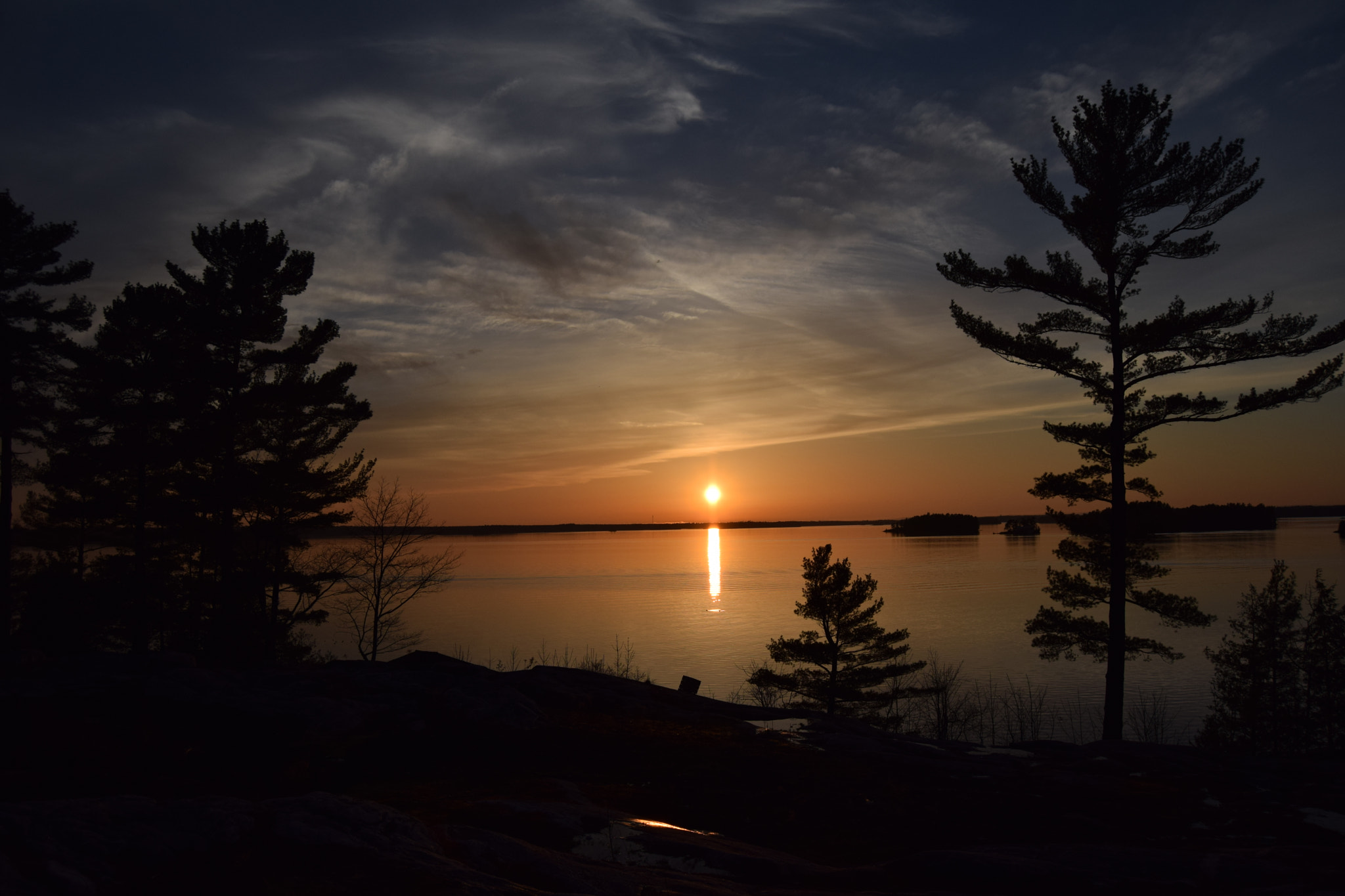 Nikon D5300 + Nikon AF-S DX Nikkor 18-55mm F3.5-5.6G II sample photo. Lake muskoka sunset photography
