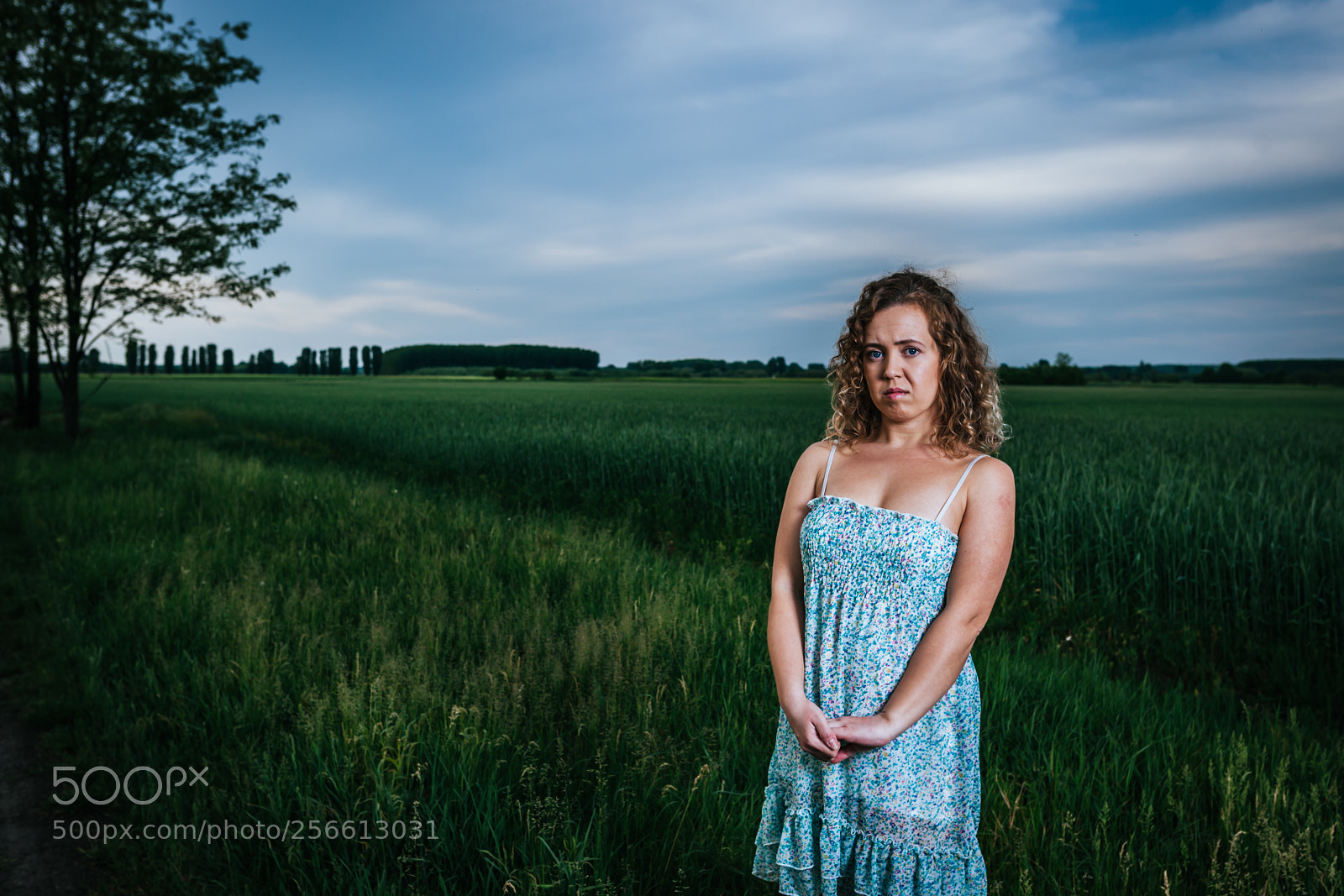 Canon EOS-1D Mark III sample photo. Girl near the field photography