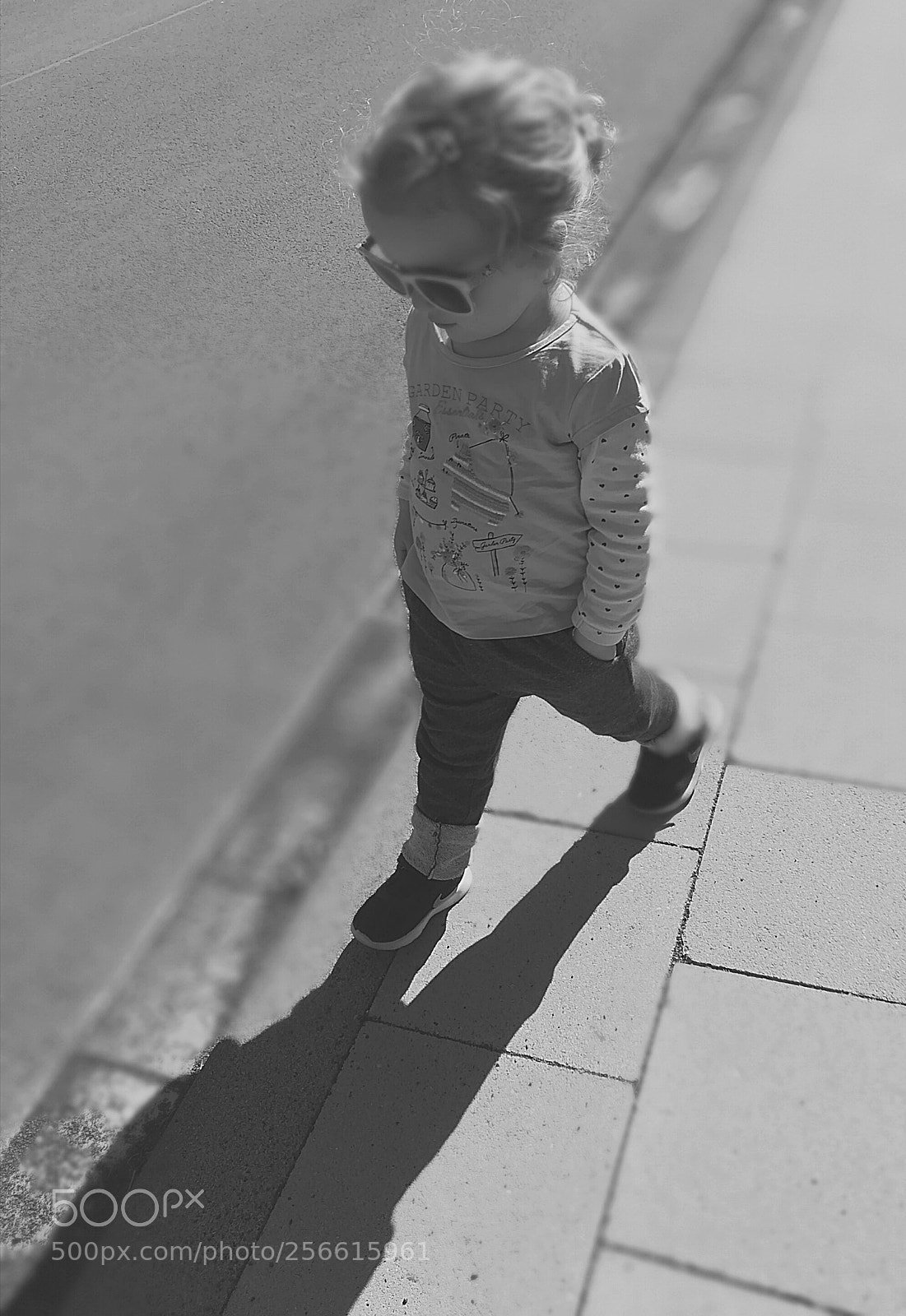 HUAWEI honor 6x sample photo. Just walkin cool“ photography