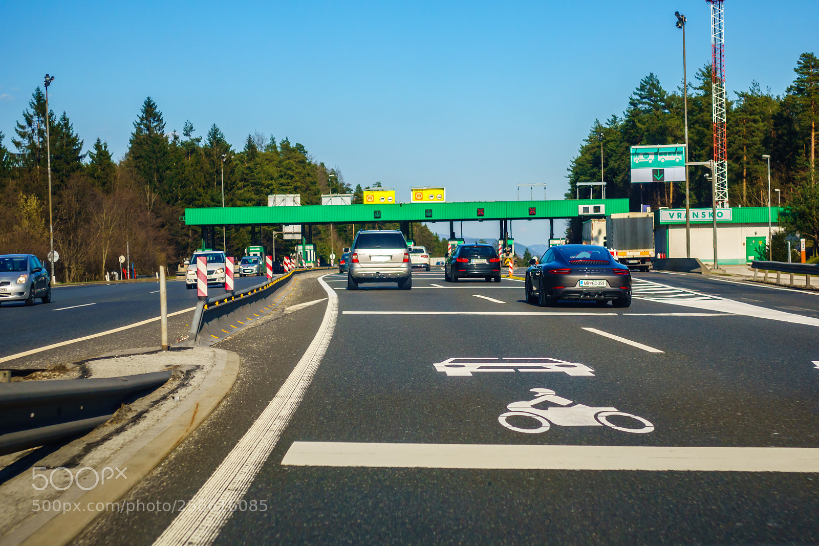Sony DSC-RX100M5 sample photo. Toll station vransko on photography