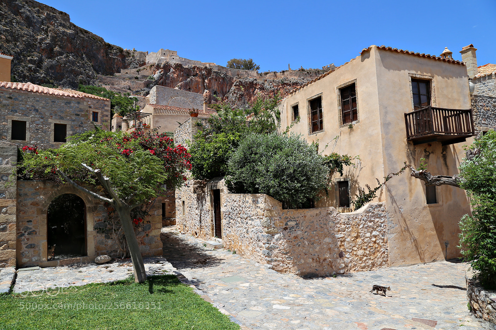 Canon EOS 6D sample photo. Walking in monemvasia photography