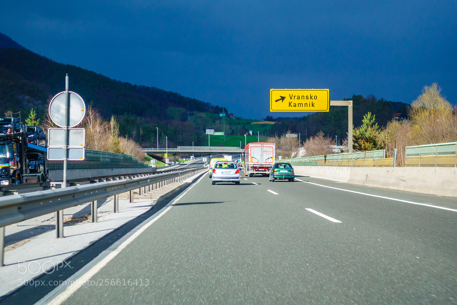 Sony DSC-RX100M5 sample photo. Highway exit vransko on photography
