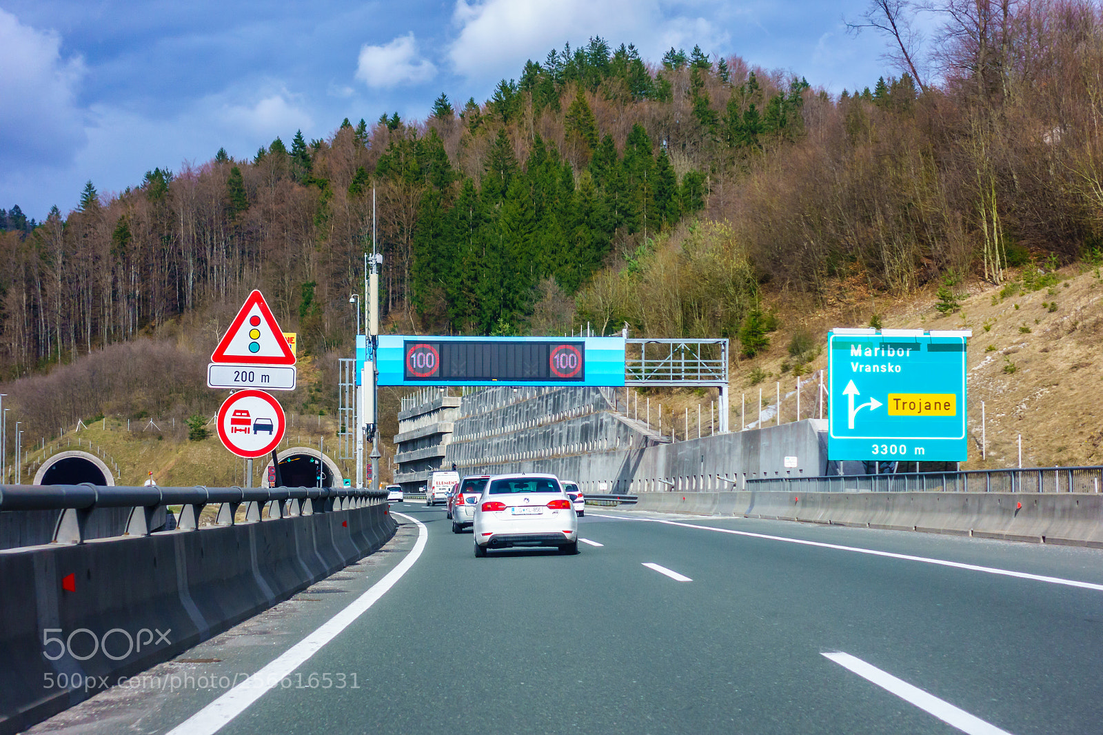 Sony DSC-RX100M5 sample photo. Highway exit trojane on photography