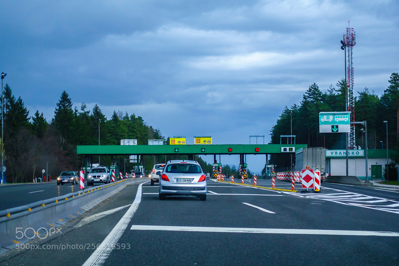Sony DSC-RX100M5 sample photo. Toll station vransko on photography