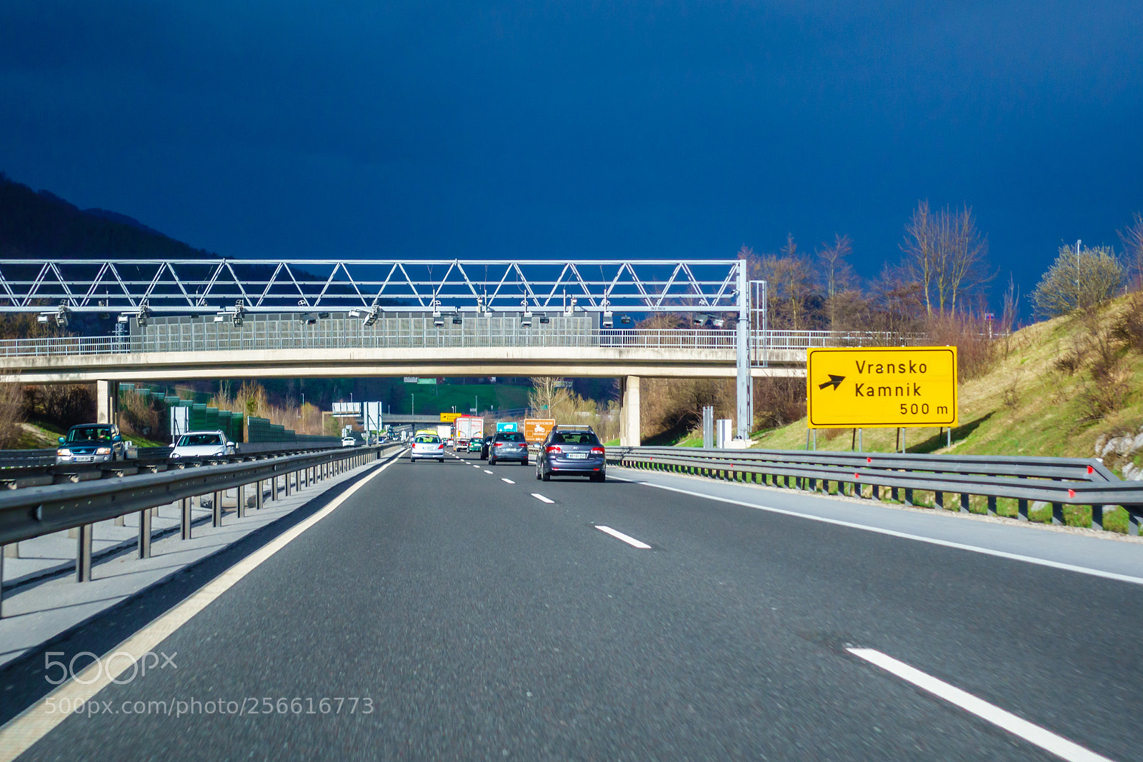 Sony DSC-RX100M5 sample photo. Highway exit vransko on photography