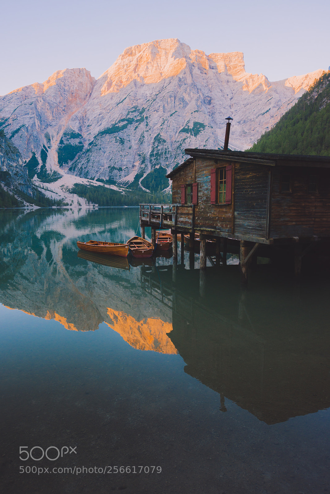 Nikon D800 sample photo. Lago di braies sunrise photography