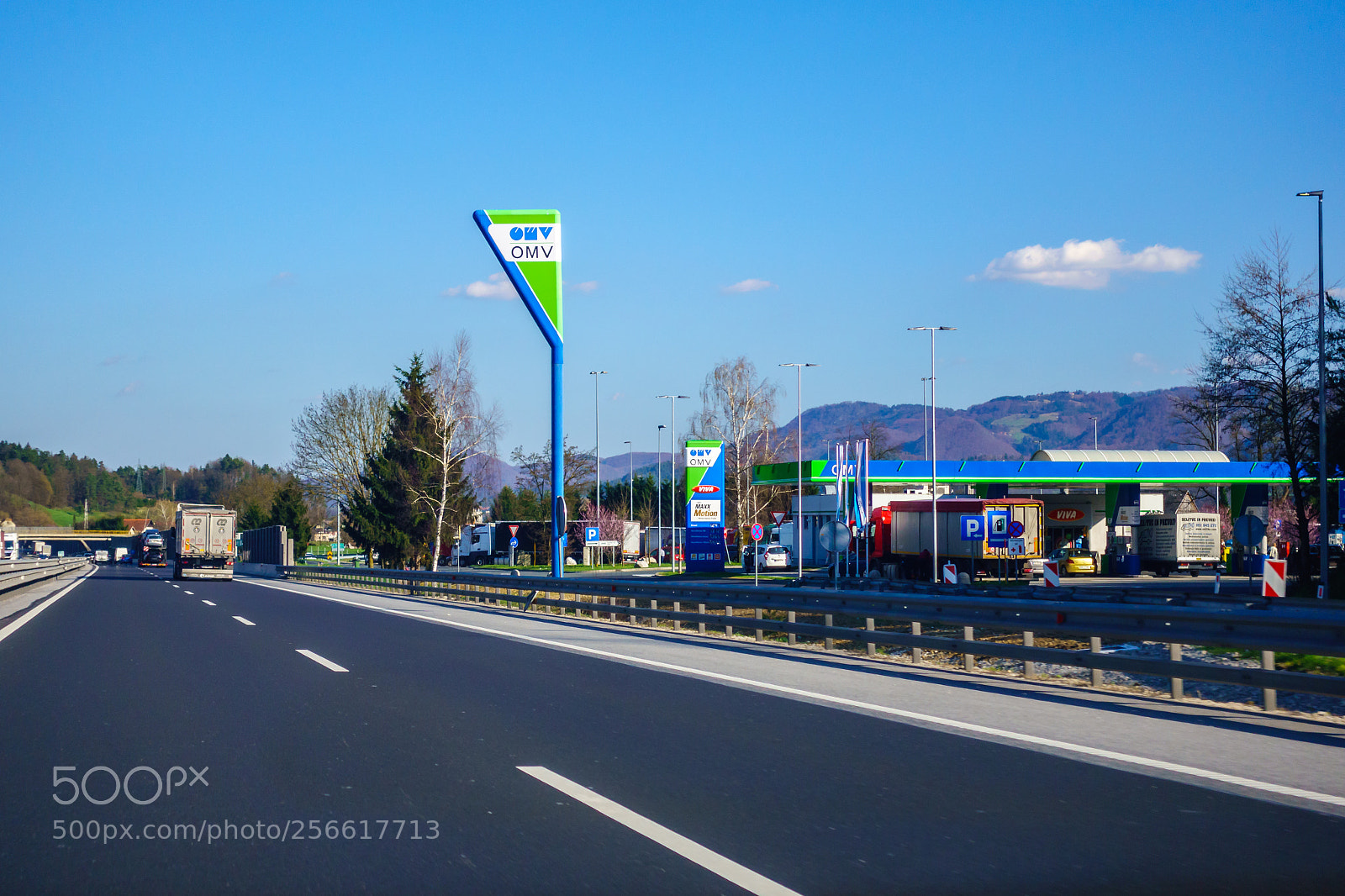 Sony DSC-RX100M5 sample photo. Omv highway petrol and photography
