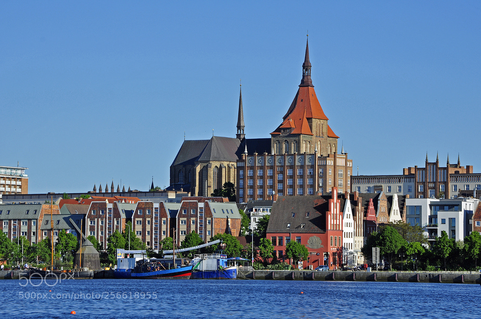 Nikon D90 sample photo. St. mary's church rostock photography