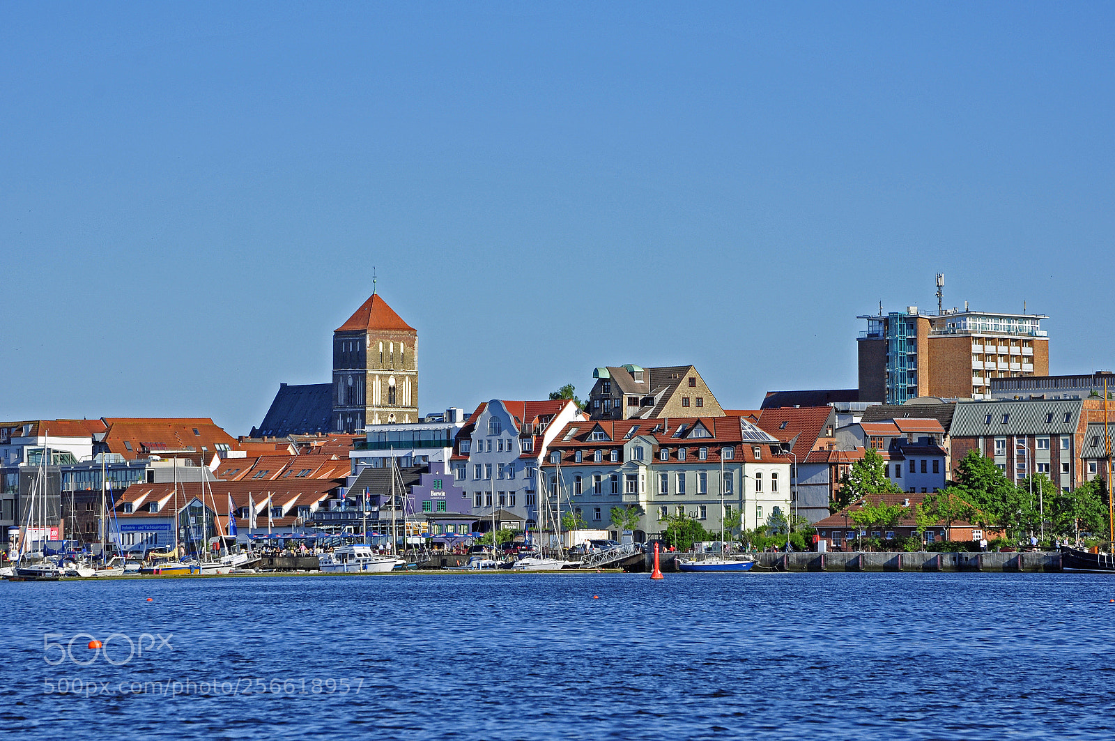 Nikon D90 sample photo. Nikolaikirche rostock photography