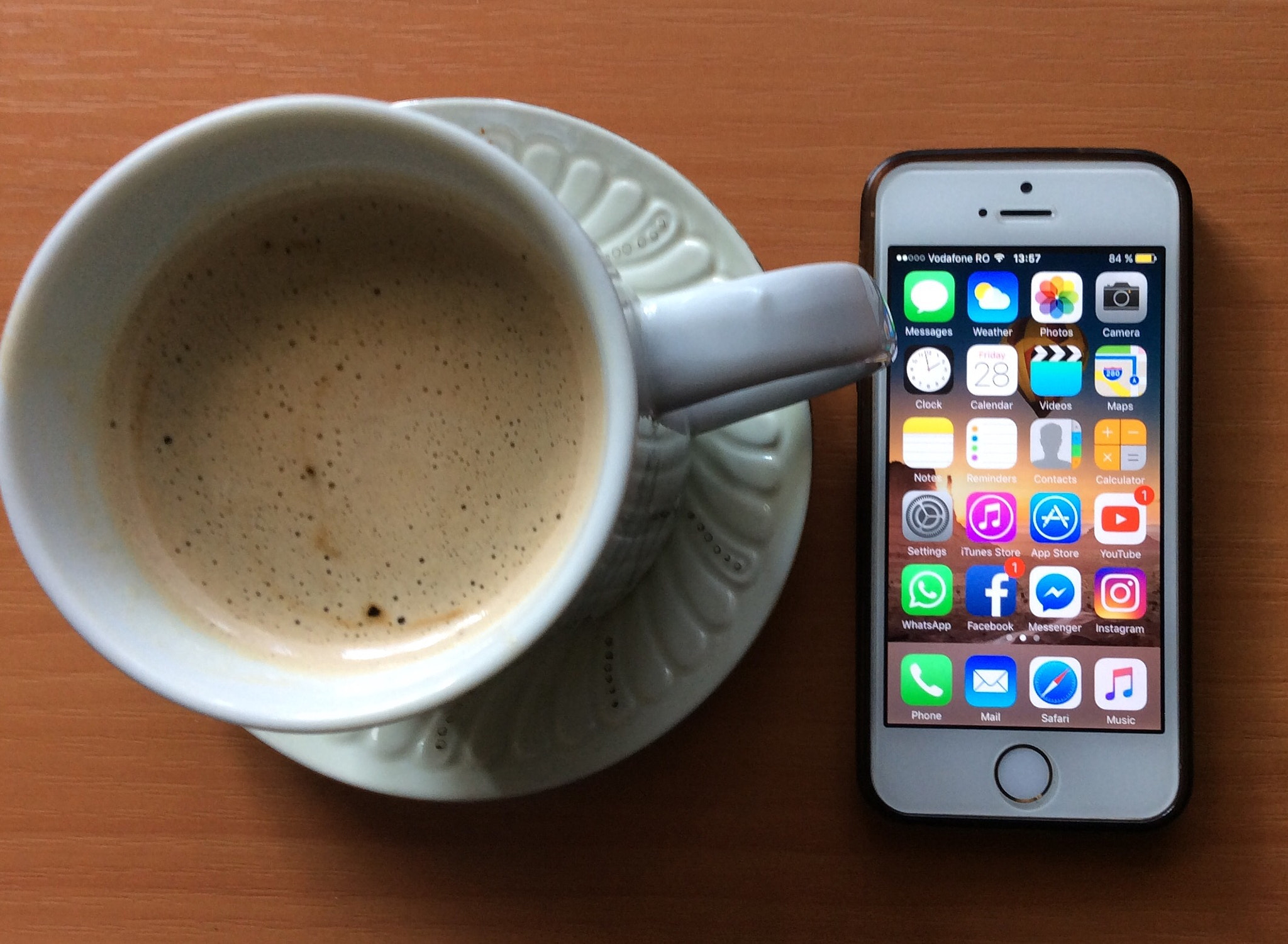 Apple iPad Air sample photo. Apple&coffee photography