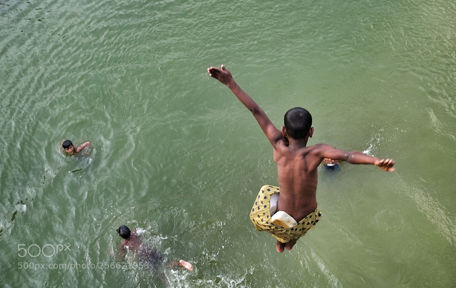 Fujifilm X-E1 sample photo. Kids enjoying swimming  photography