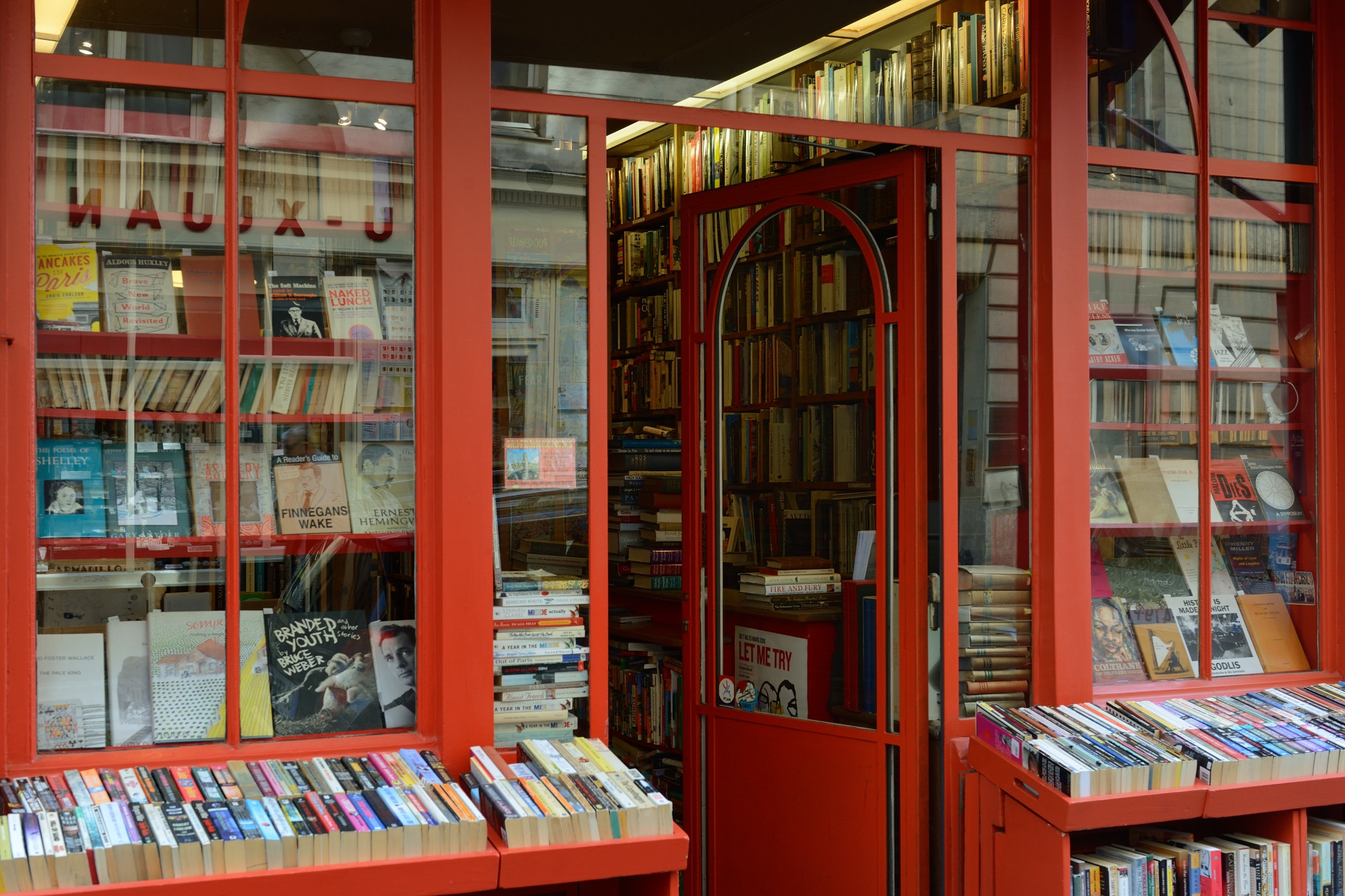 Nikon AF-S Nikkor 24-70mm F2.8G ED sample photo. Paris - rue monsieur le prince photography