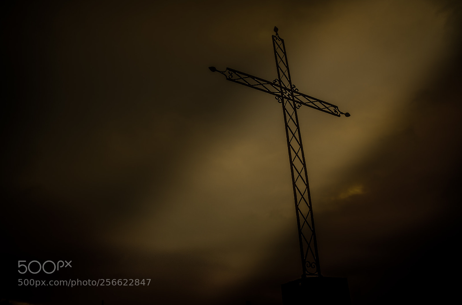 Nikon D7000 sample photo. Cross photography