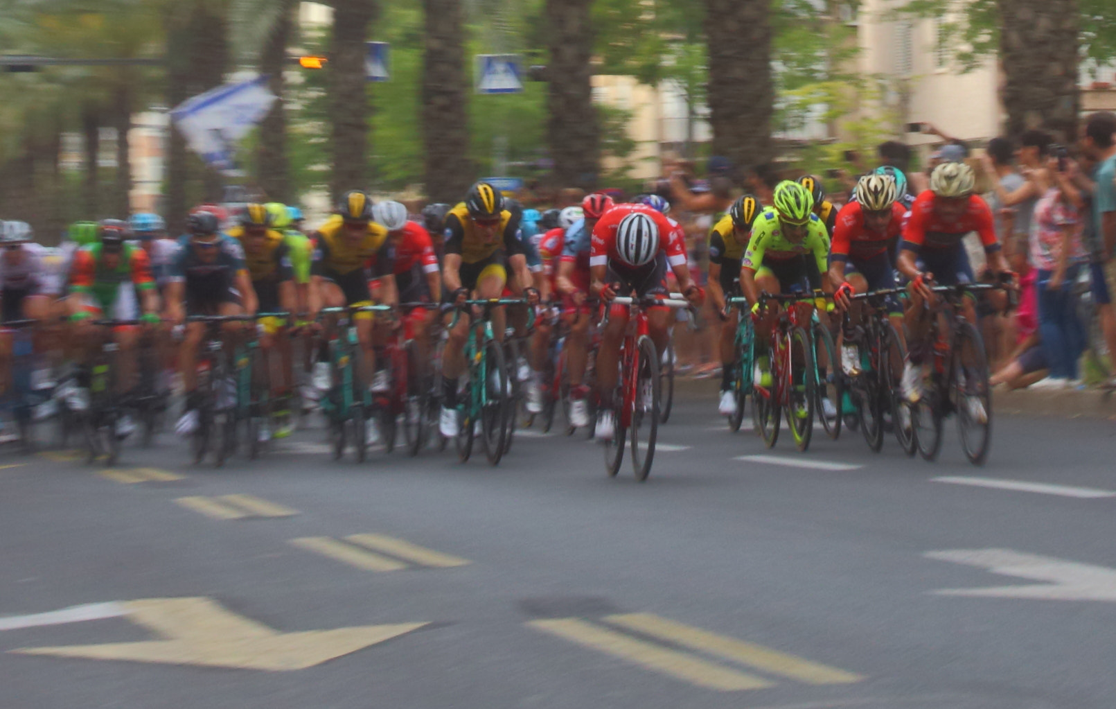 Canon EOS 1200D (EOS Rebel T5 / EOS Kiss X70 / EOS Hi) sample photo. Giro d'italia 2018 photography