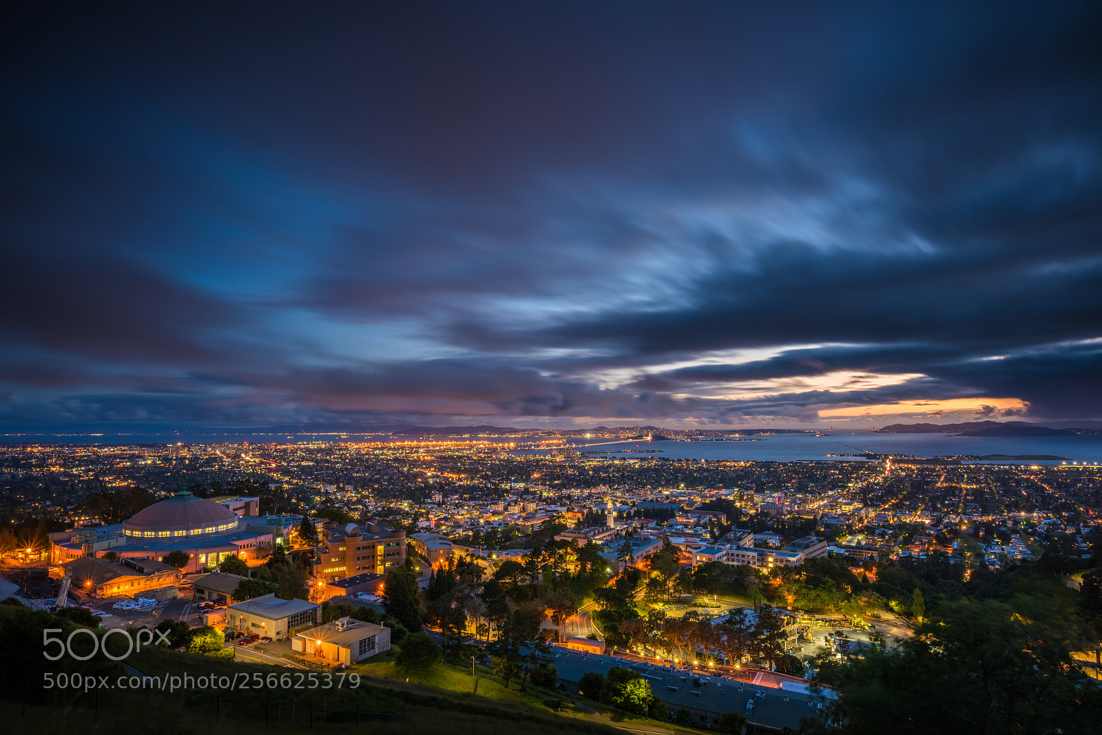 Nikon D810 sample photo. Clouds & the bay photography