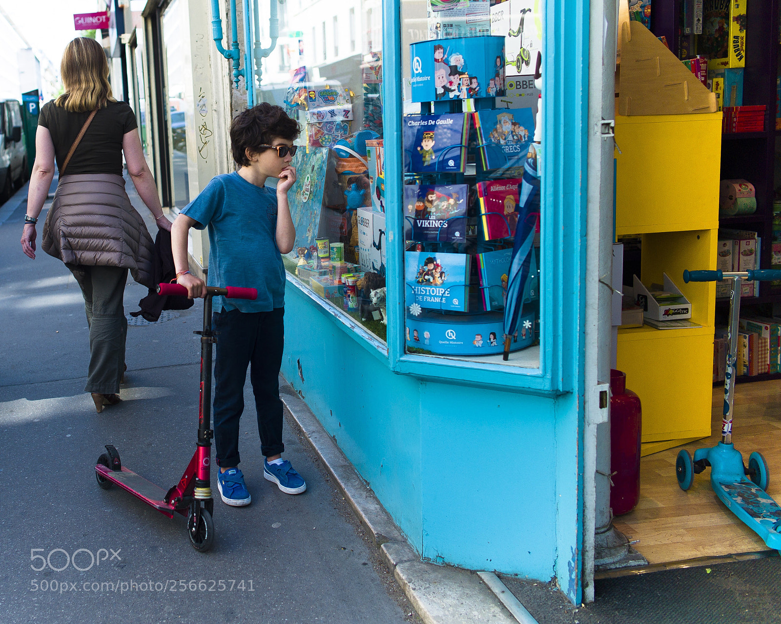 Leica M9 sample photo. L’intellectuel.
 photography