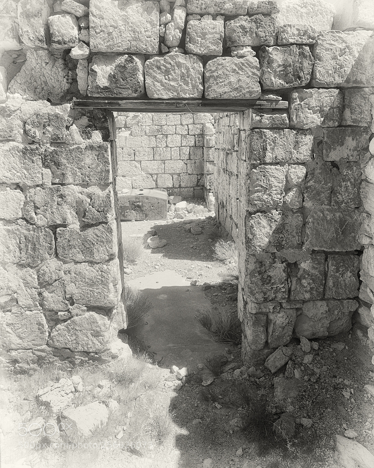 Nikon D800 sample photo. Stone doorway photography