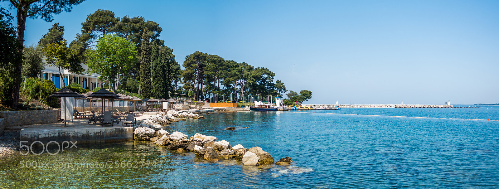 Sony DSC-RX100M5 sample photo. Holiday resort on adriatic photography