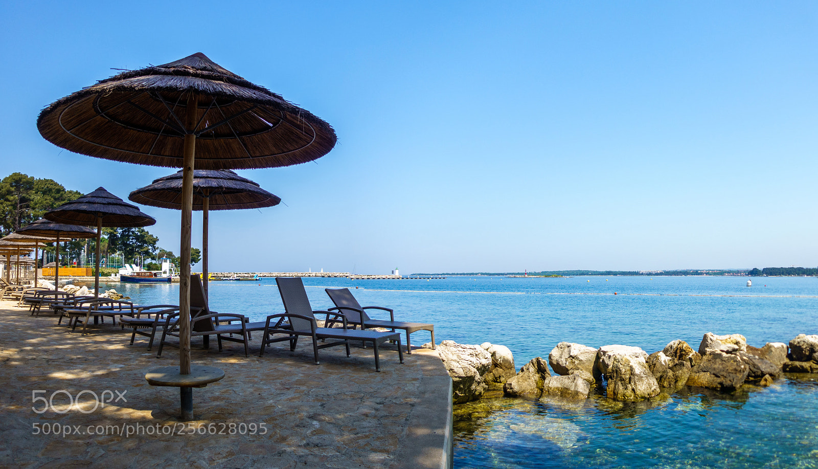Sony DSC-RX100M5 sample photo. Holiday resort on adriatic photography