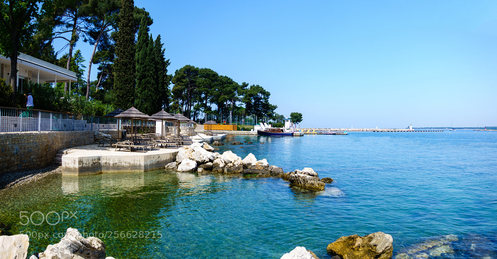 Sony DSC-RX100M5 sample photo. Holiday resort on adriatic photography