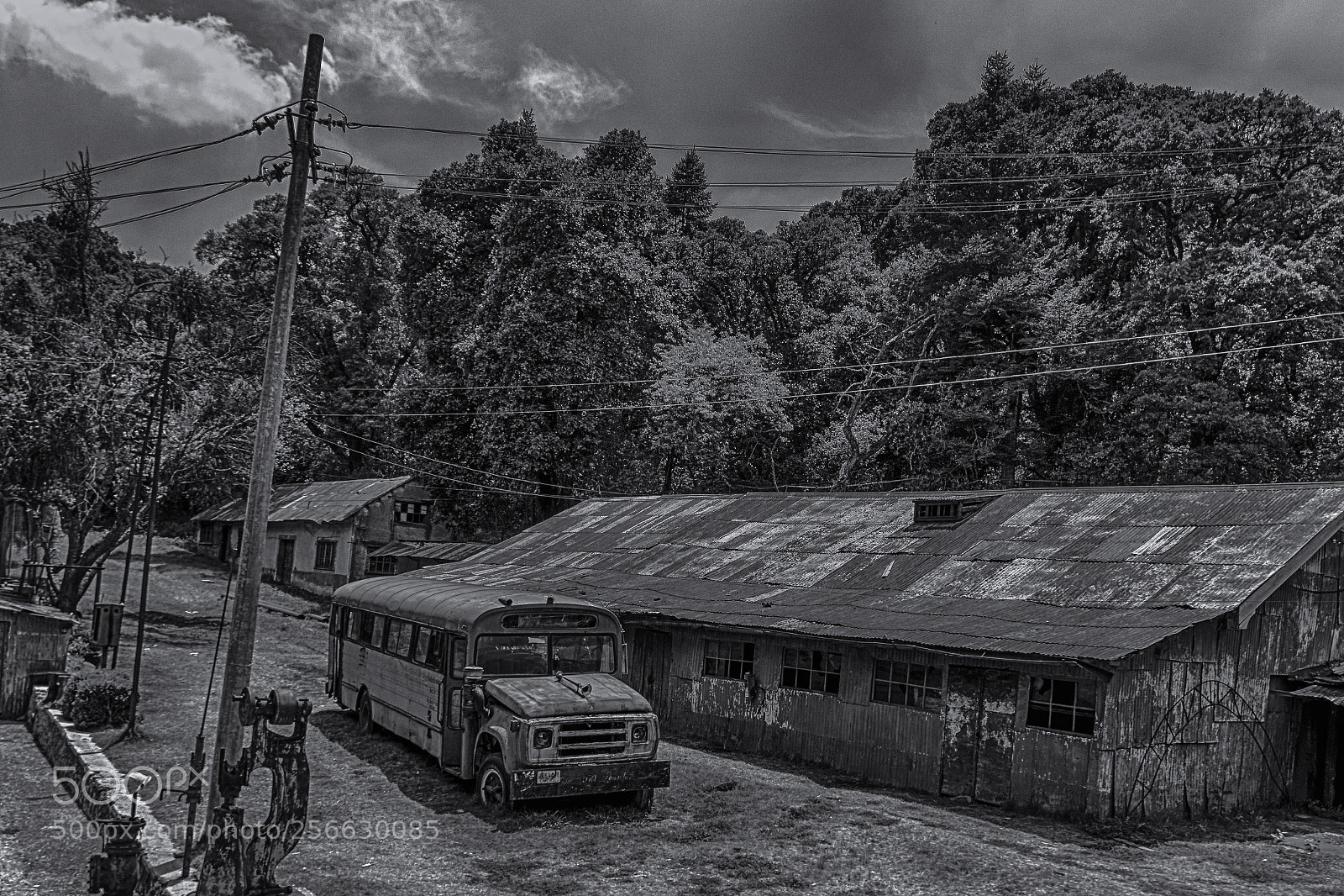 Canon EOS 70D sample photo. Old hdr photography