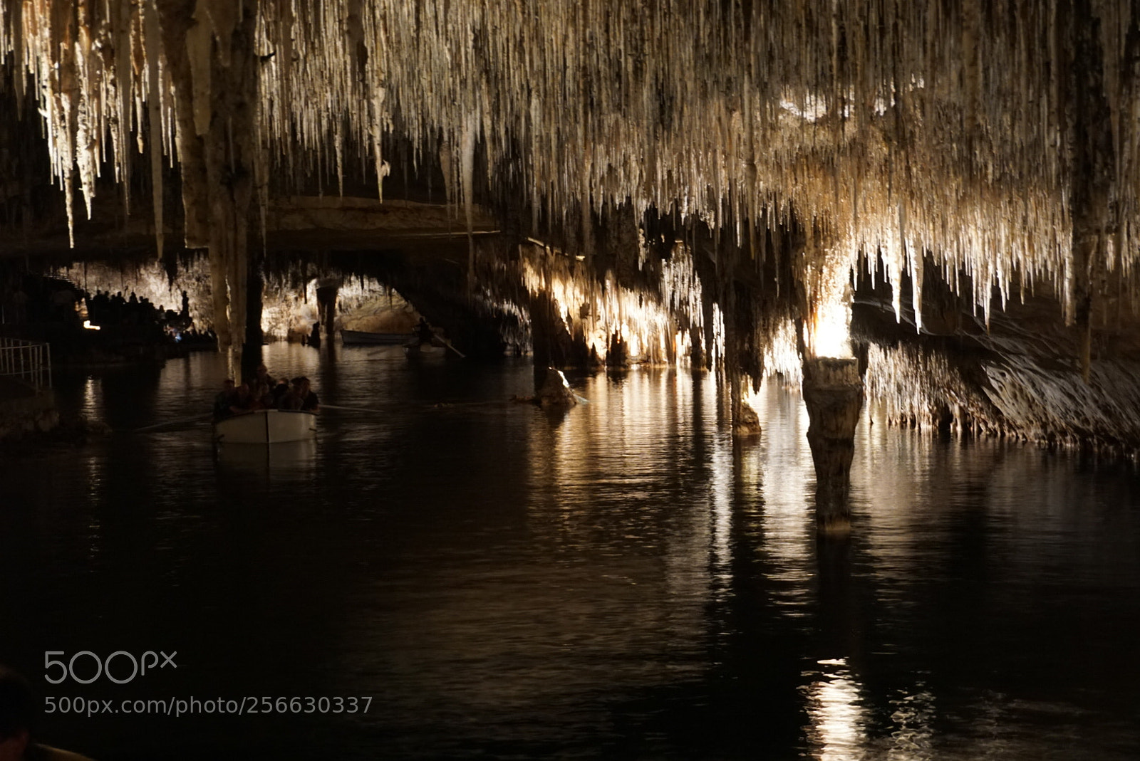 Sony a6000 sample photo. Cuevas del drach photography
