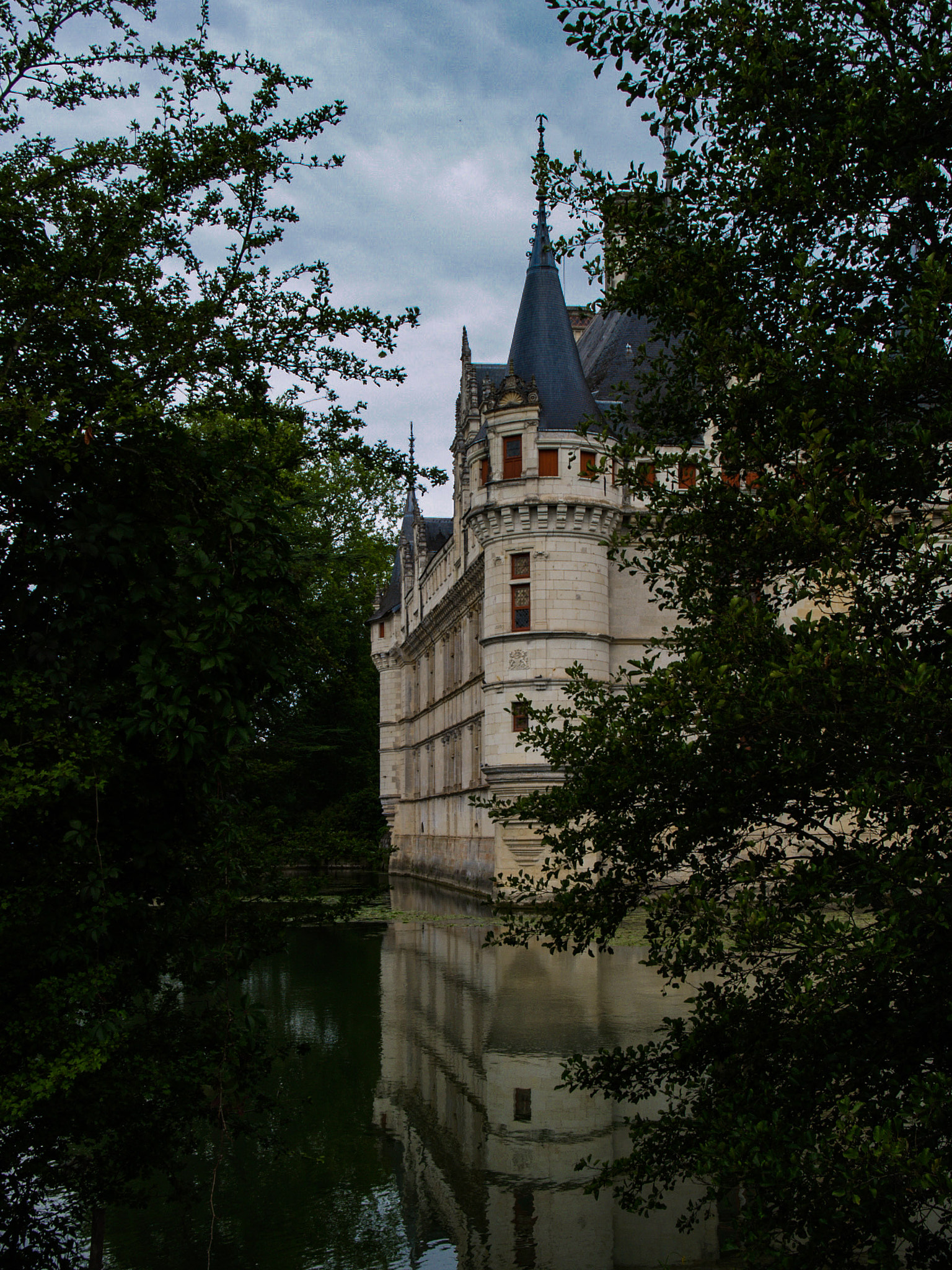 Olympus E-1 sample photo. Azay-le-rideau 1 photography