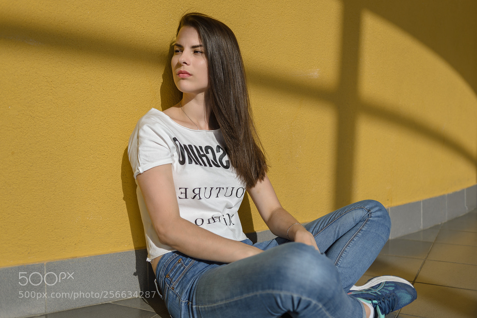 Nikon D600 sample photo. Yellow wall photography