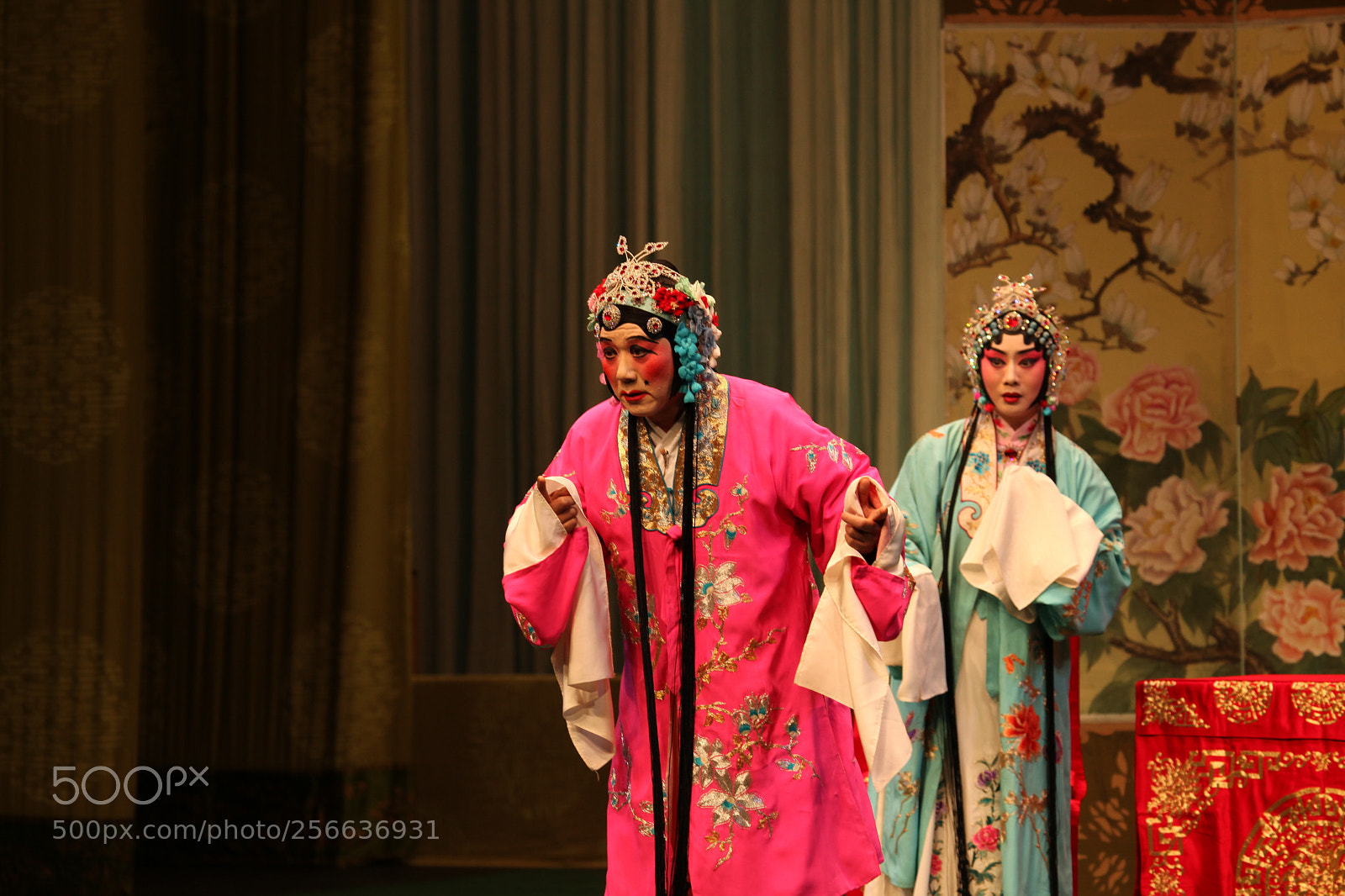 Canon EOS 5D Mark II sample photo. Beijing opera photography