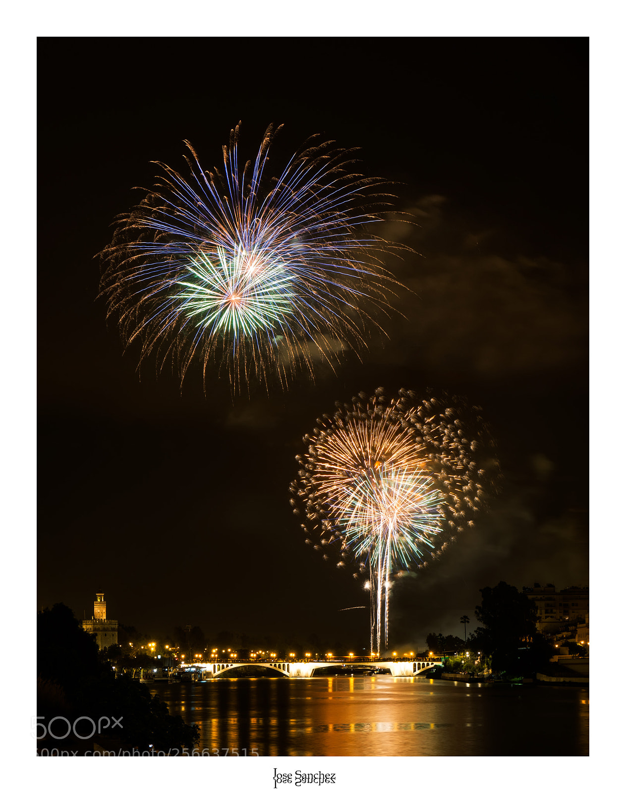 Olympus OM-D E-M10 II sample photo. Fireworks photography