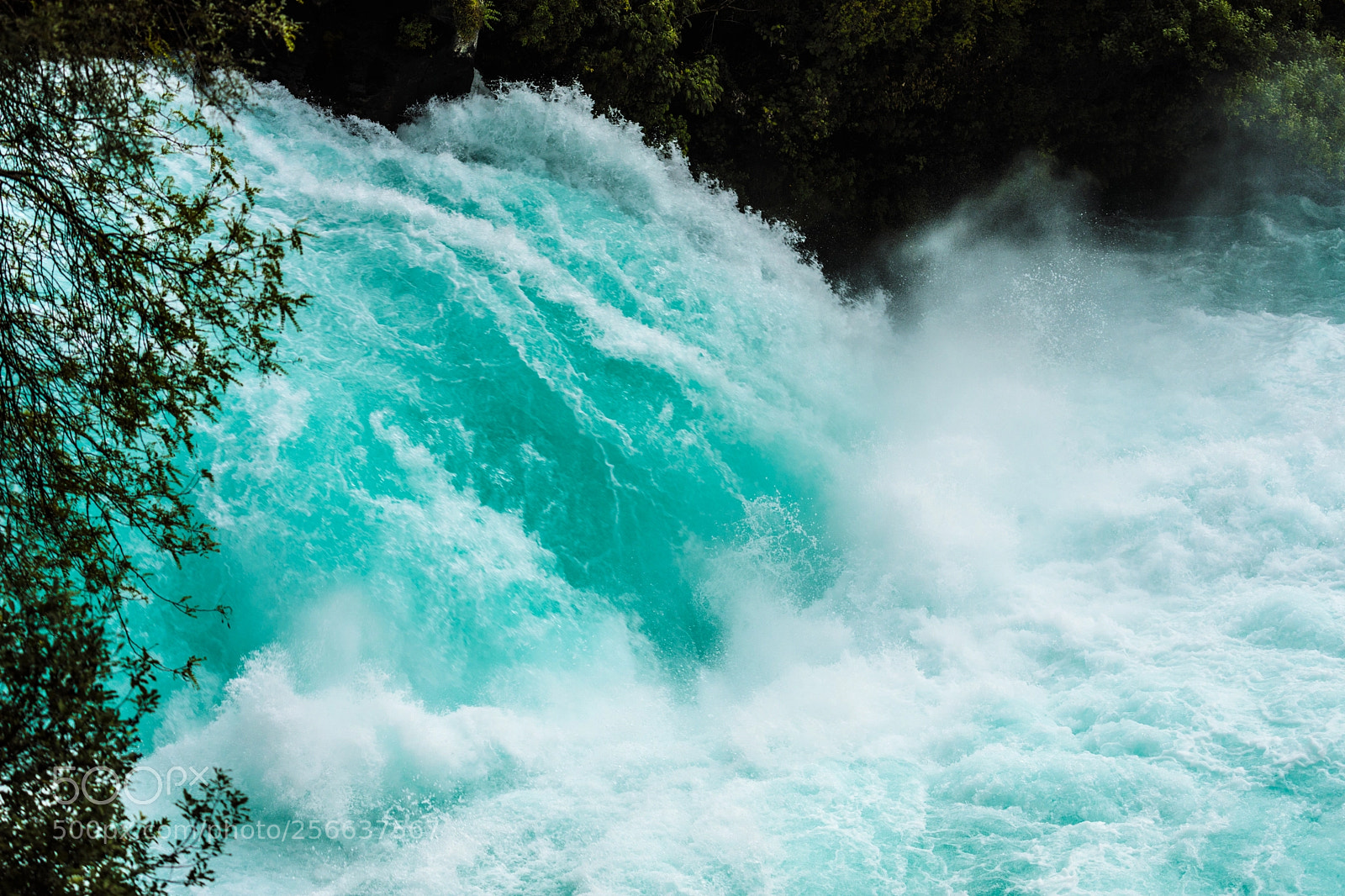 Canon EOS 5D Mark IV sample photo. Volcanic falls photography