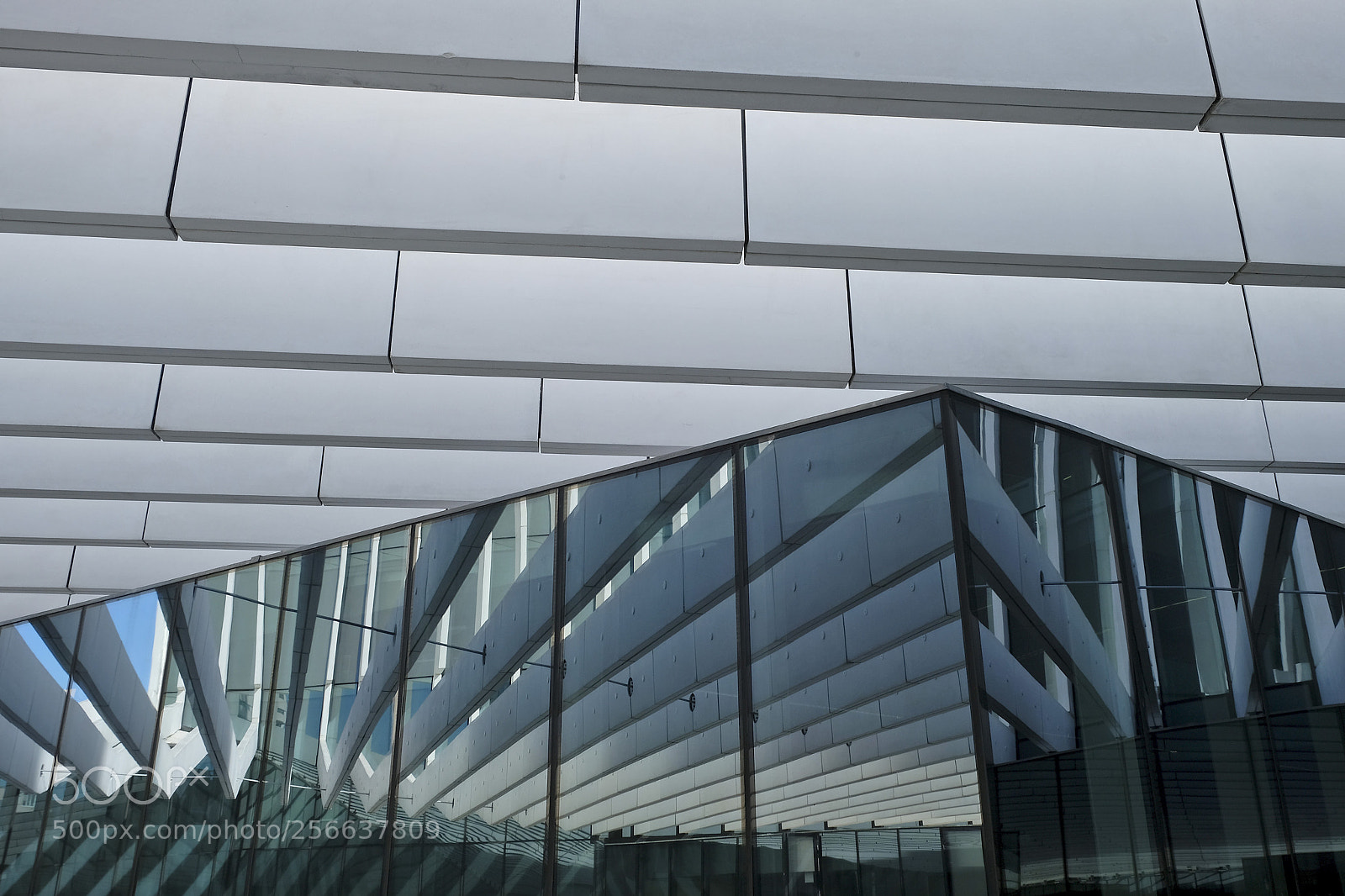 Fujifilm X-T2 sample photo. Edp building photography