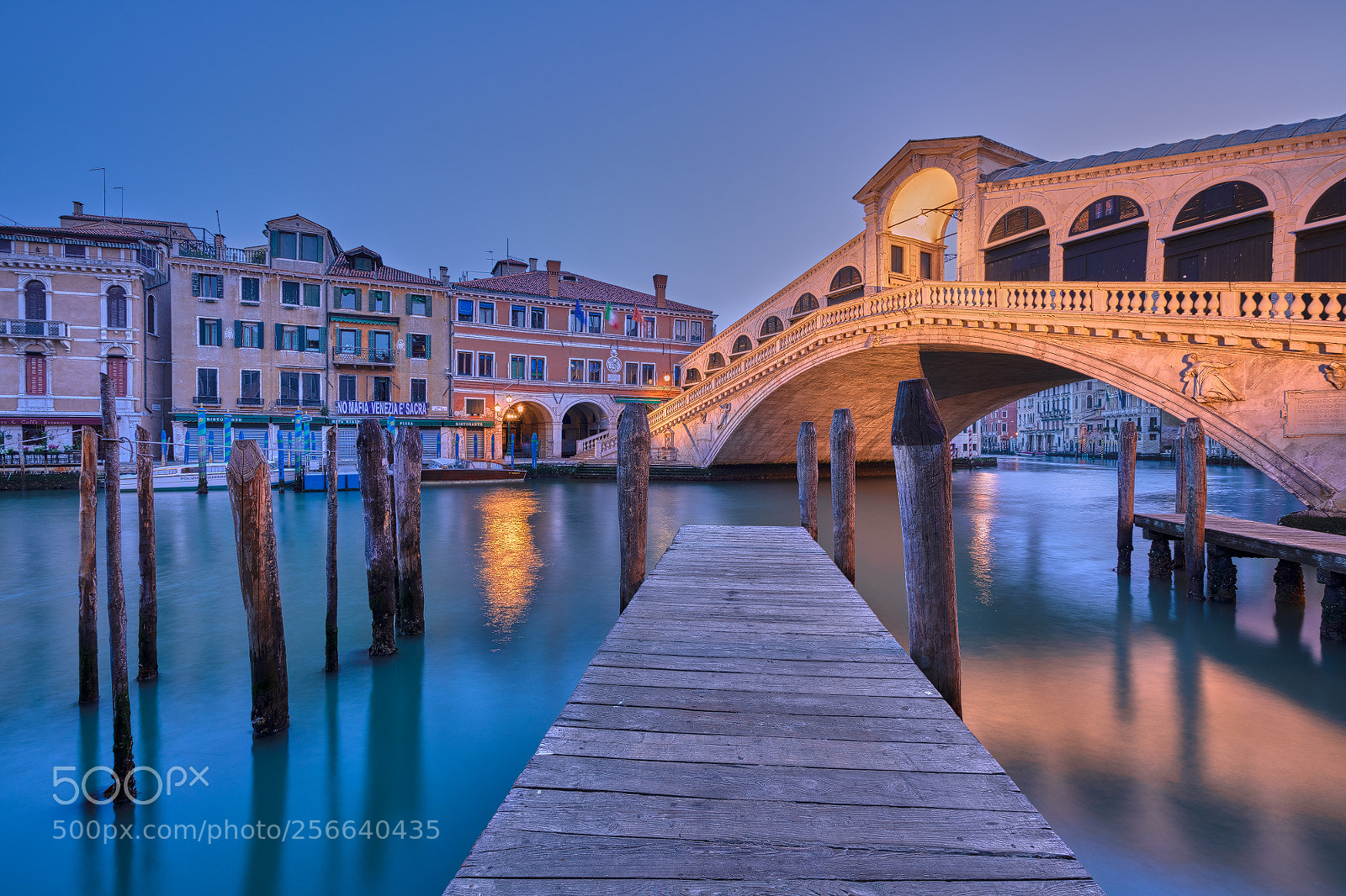Sony a7R II sample photo. Rialtobrücke photography