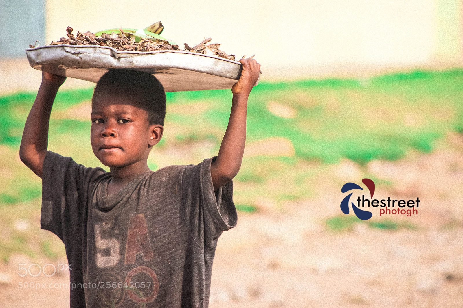 Canon EOS 700D (EOS Rebel T5i / EOS Kiss X7i) sample photo. African child photography