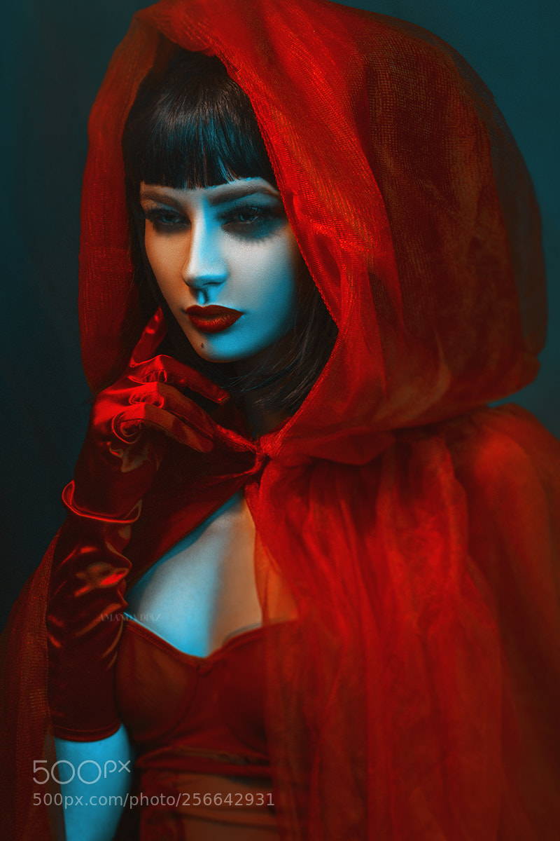 Canon EOS 5D Mark II sample photo. Red riding hood photography