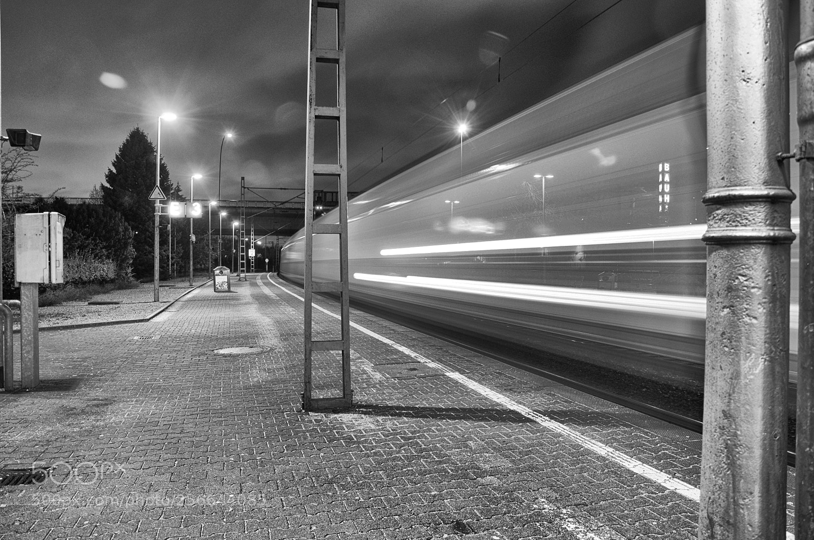 Nikon D90 sample photo. Nighttrain photography