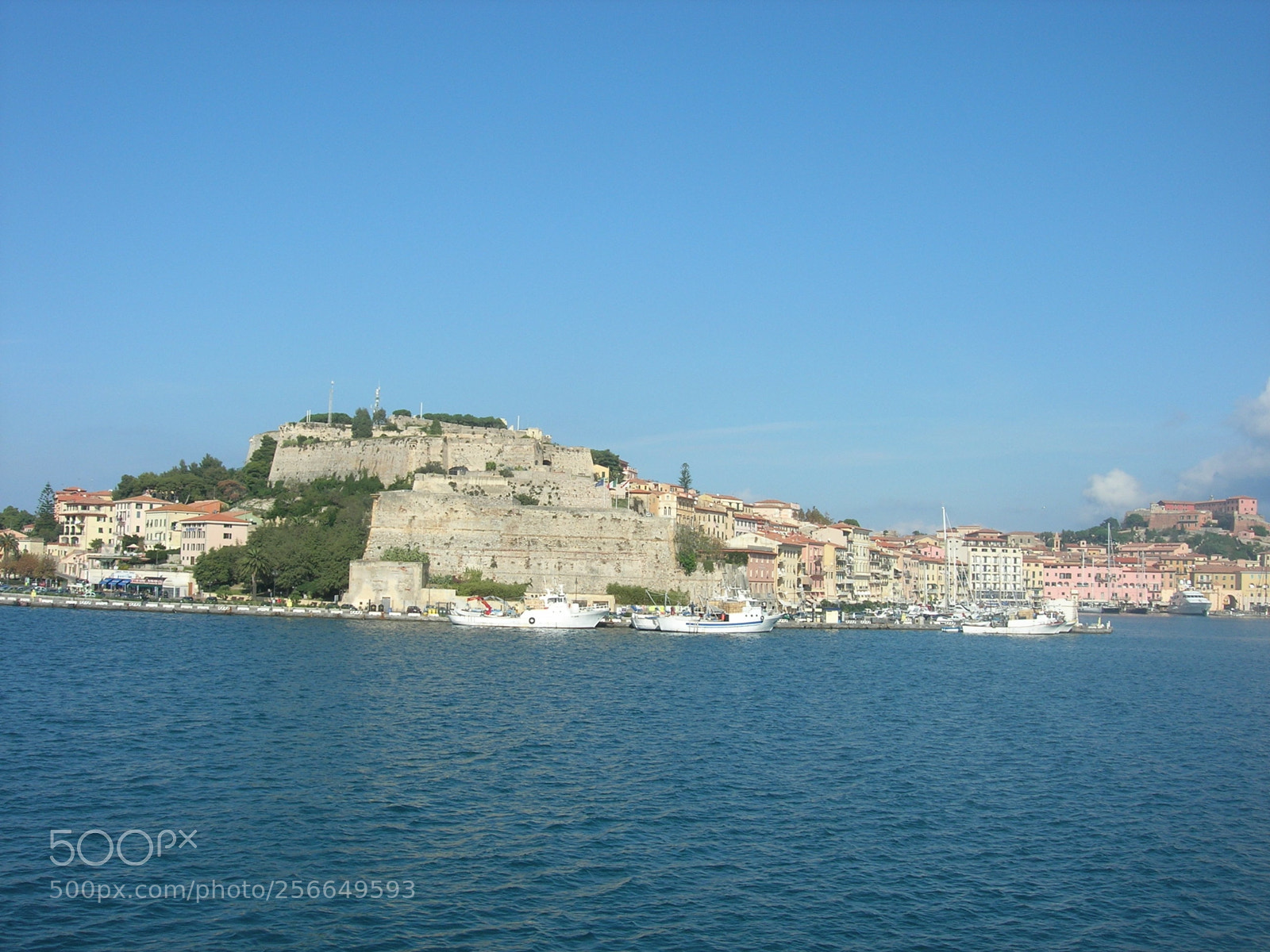 Nikon E5900 sample photo. Portoferraio () photography