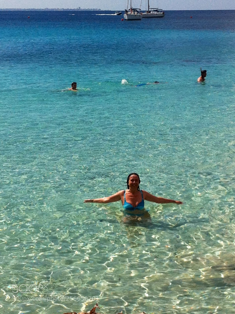 Apple iPhone 4 sample photo. Favignana photography