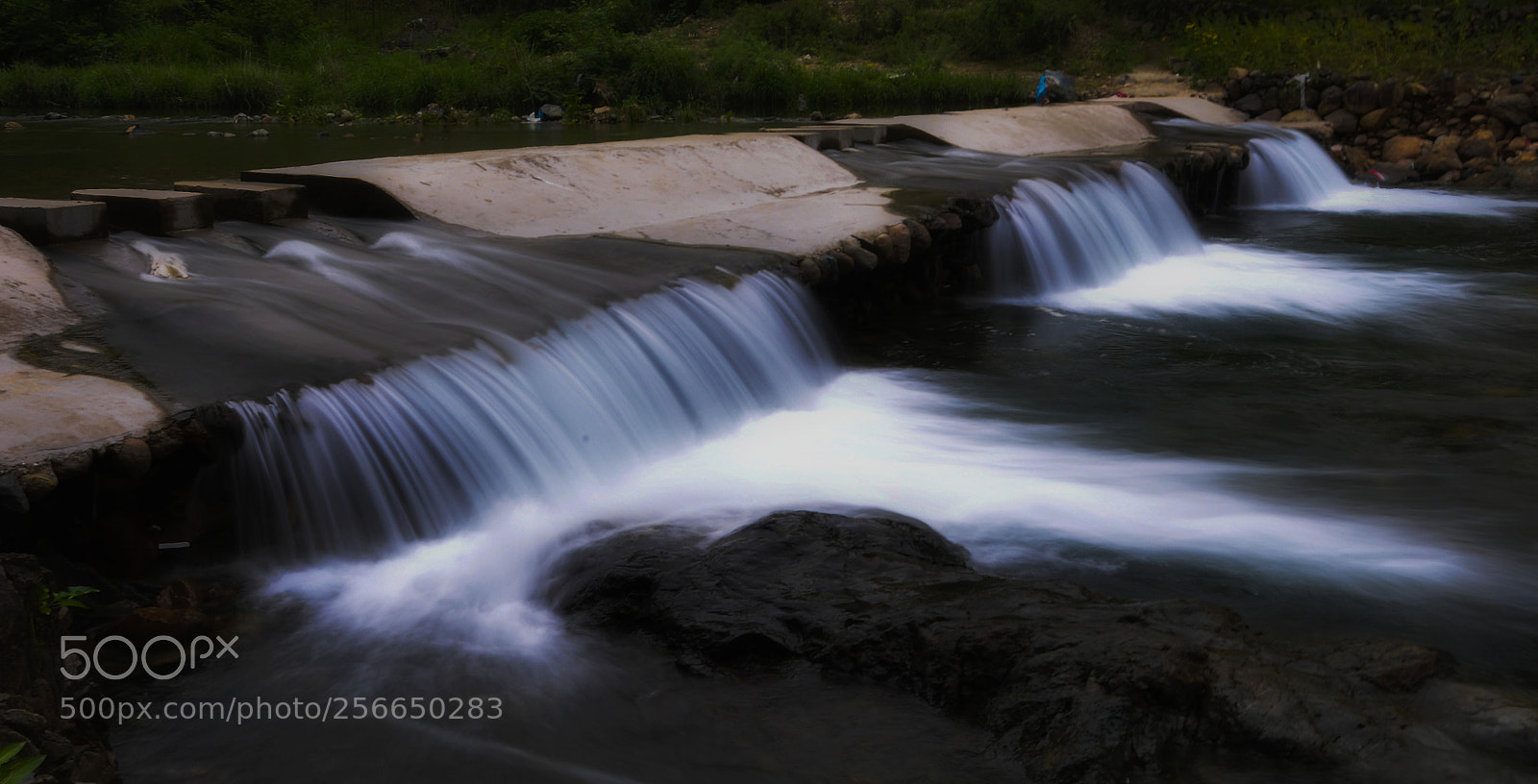 Nikon D90 sample photo. 溪水 photography