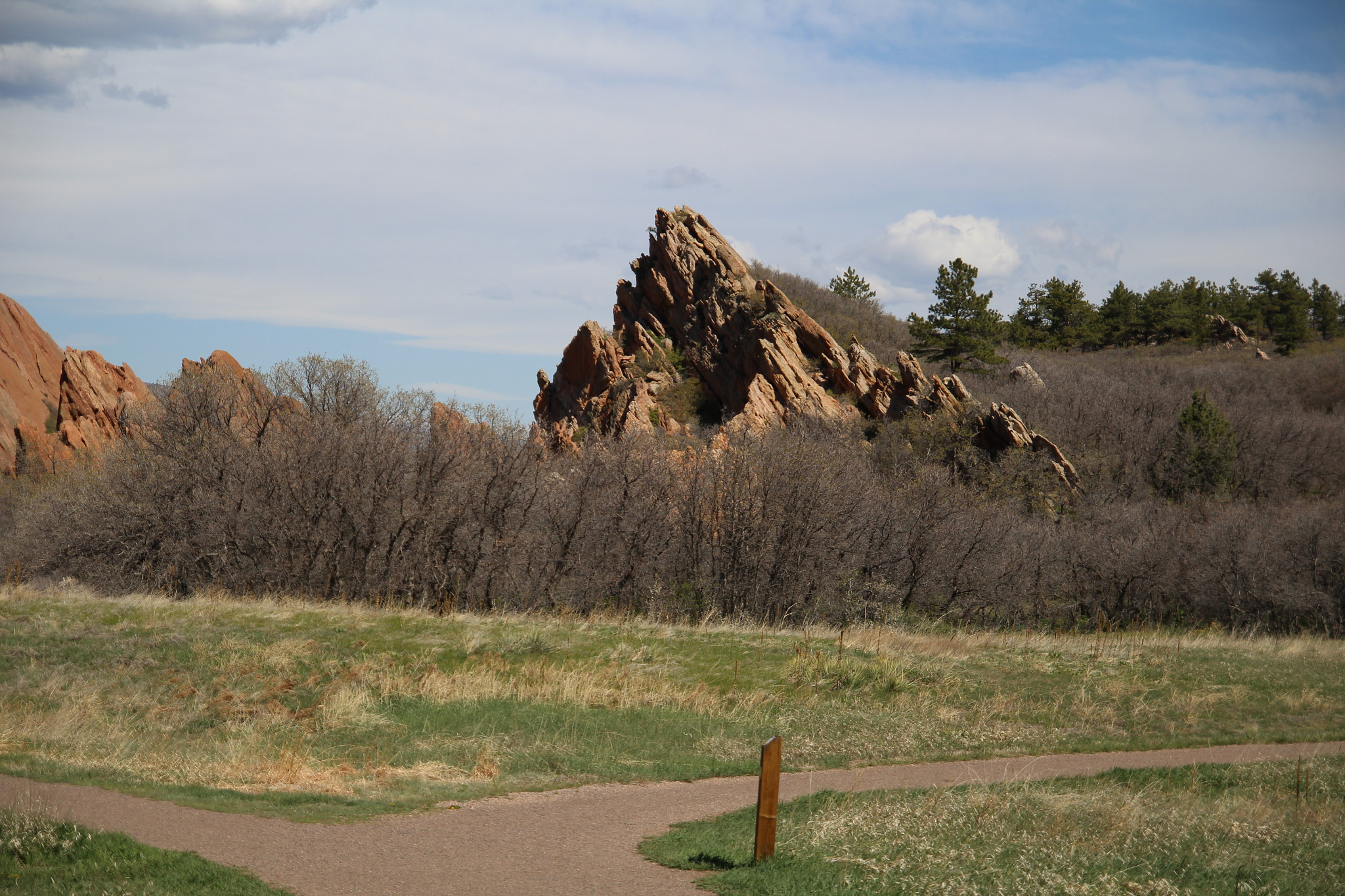 Canon EOS 1200D (EOS Rebel T5 / EOS Kiss X70 / EOS Hi) + Tamron SP AF 17-50mm F2.8 XR Di II LD Aspherical (IF) sample photo. Roxborough state park photography