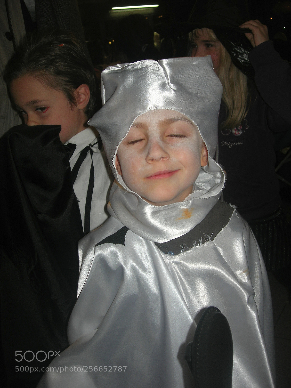 Nikon E5900 sample photo. Halloween photography