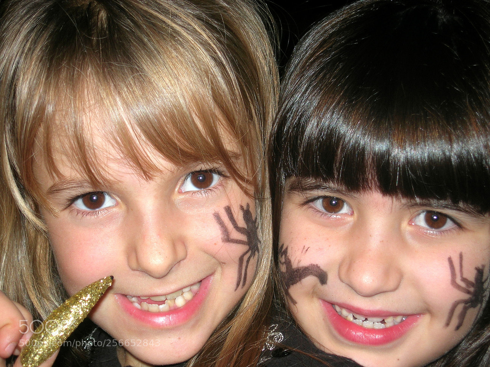 Nikon E5900 sample photo. Halloween photography